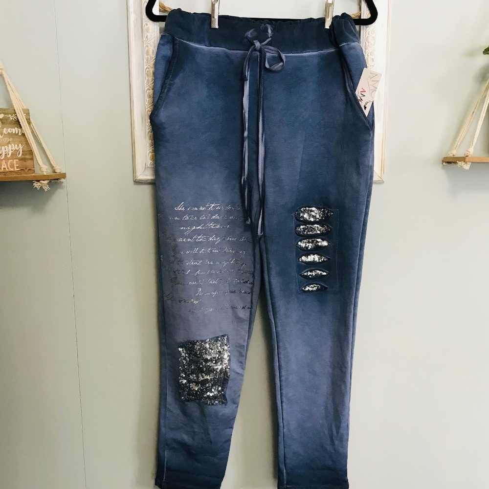 Distressed Joggers fit like a large can be worn a dress pants new